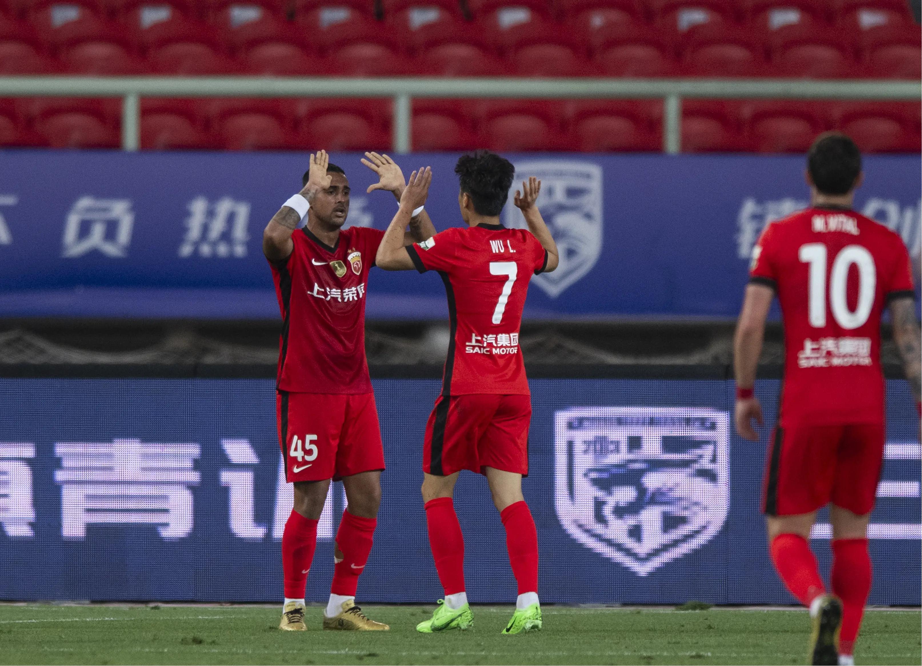 关于英超国际比赛日再迎强敌，北京国安官宣签约，主帅态度：气氛紧张，轮换策略成焦点的信息-华体会官方网站